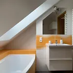 アパート Apartament Sloneczna Rapsodia - Dwupoziomowy Apartament Z Widokiem, Tarasem I Ogrodem ラプカ